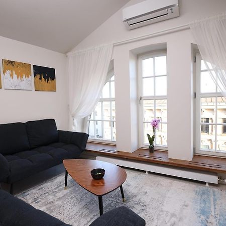 Bright Attic Flat In The Centre Apartment Riga Ngoại thất bức ảnh